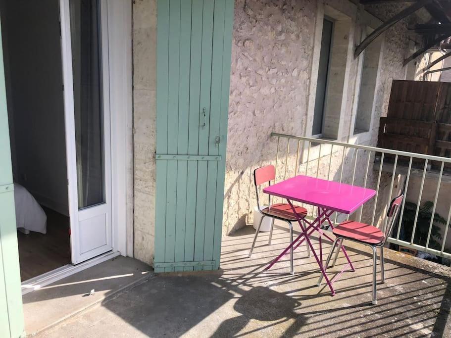Appartement Avec Terrasse, Parking Gratuit Perigueux Exterior photo